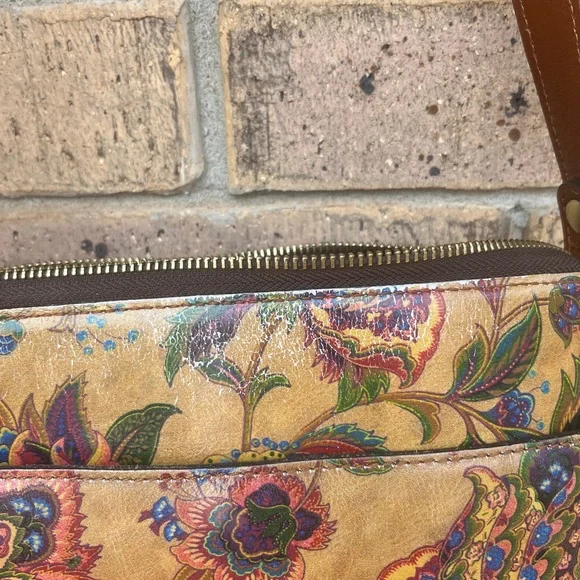 Patricia Nash Avellino Crossbody French Tapestry - Picture 6 of 11